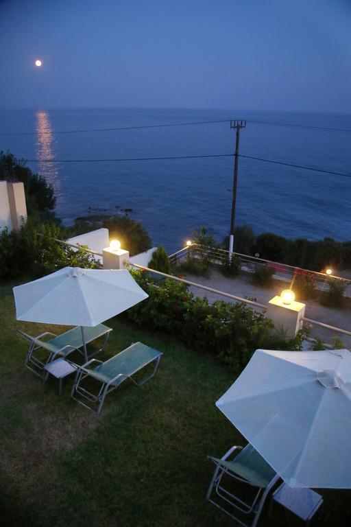 Santa Marina Apartments Rodakino Exterior photo