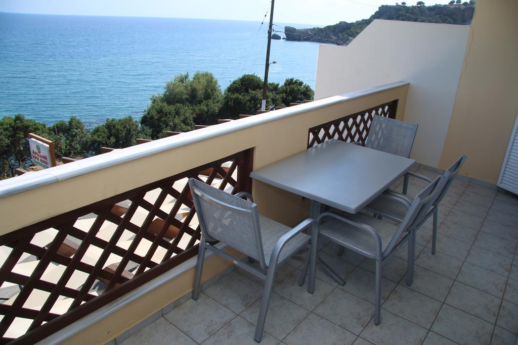 Santa Marina Apartments Rodakino Exterior photo